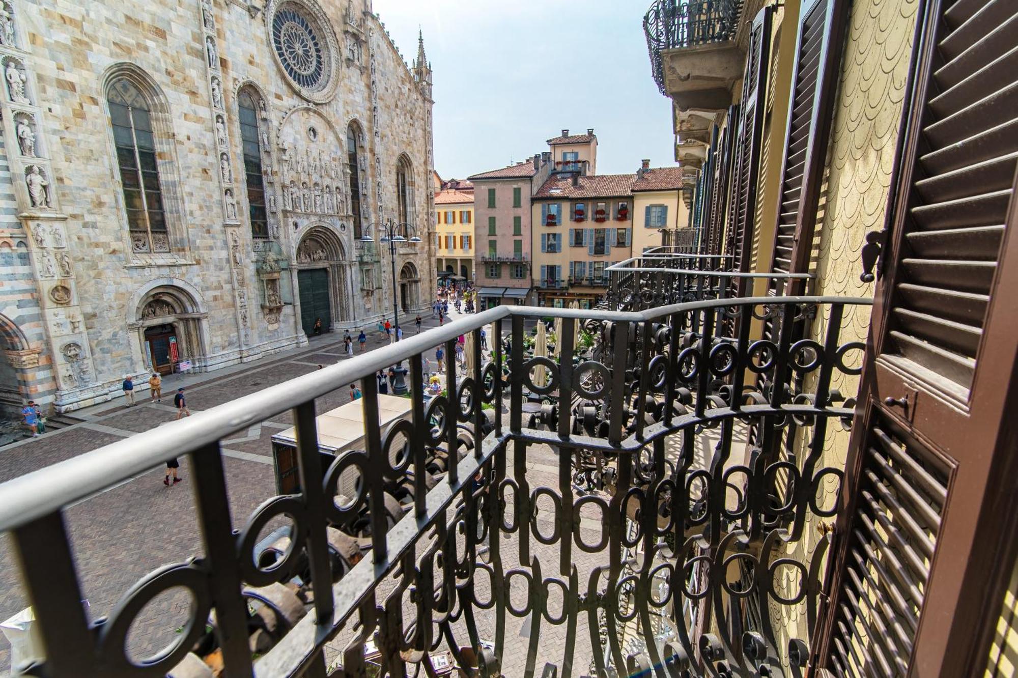 Apartamento Dome'S Magic - The House Of Travelers Como Exterior foto