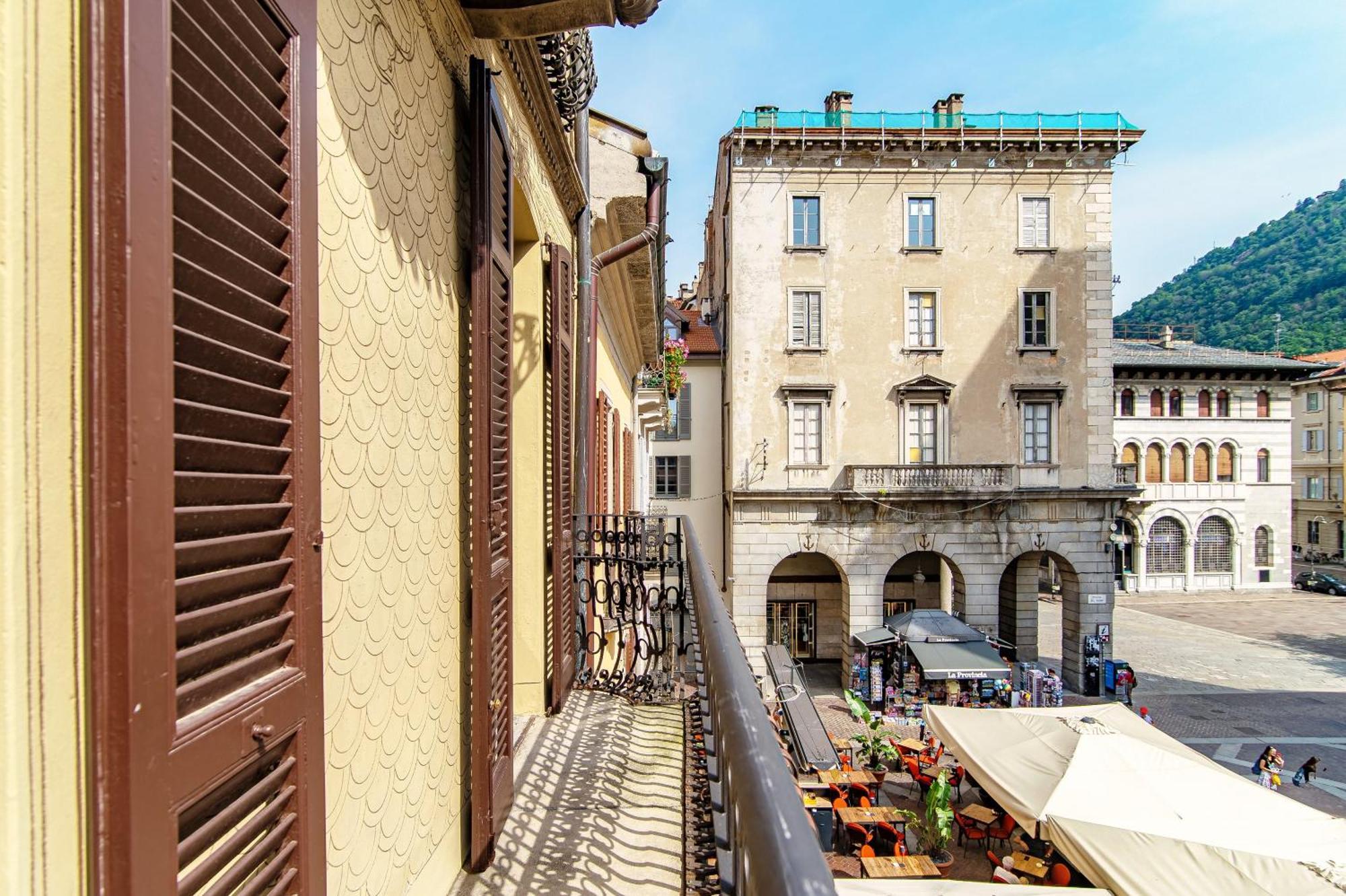 Apartamento Dome'S Magic - The House Of Travelers Como Exterior foto